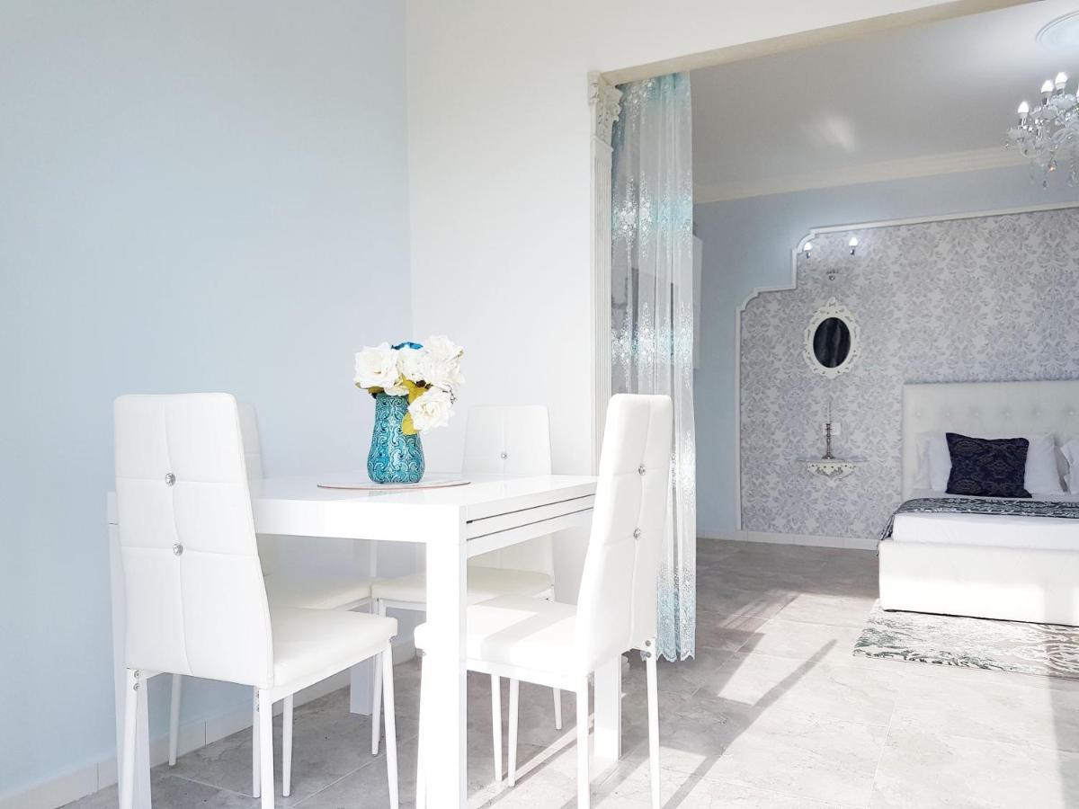 Blue Diamond Apartment ปาร์เกลียา ภายนอก รูปภาพ