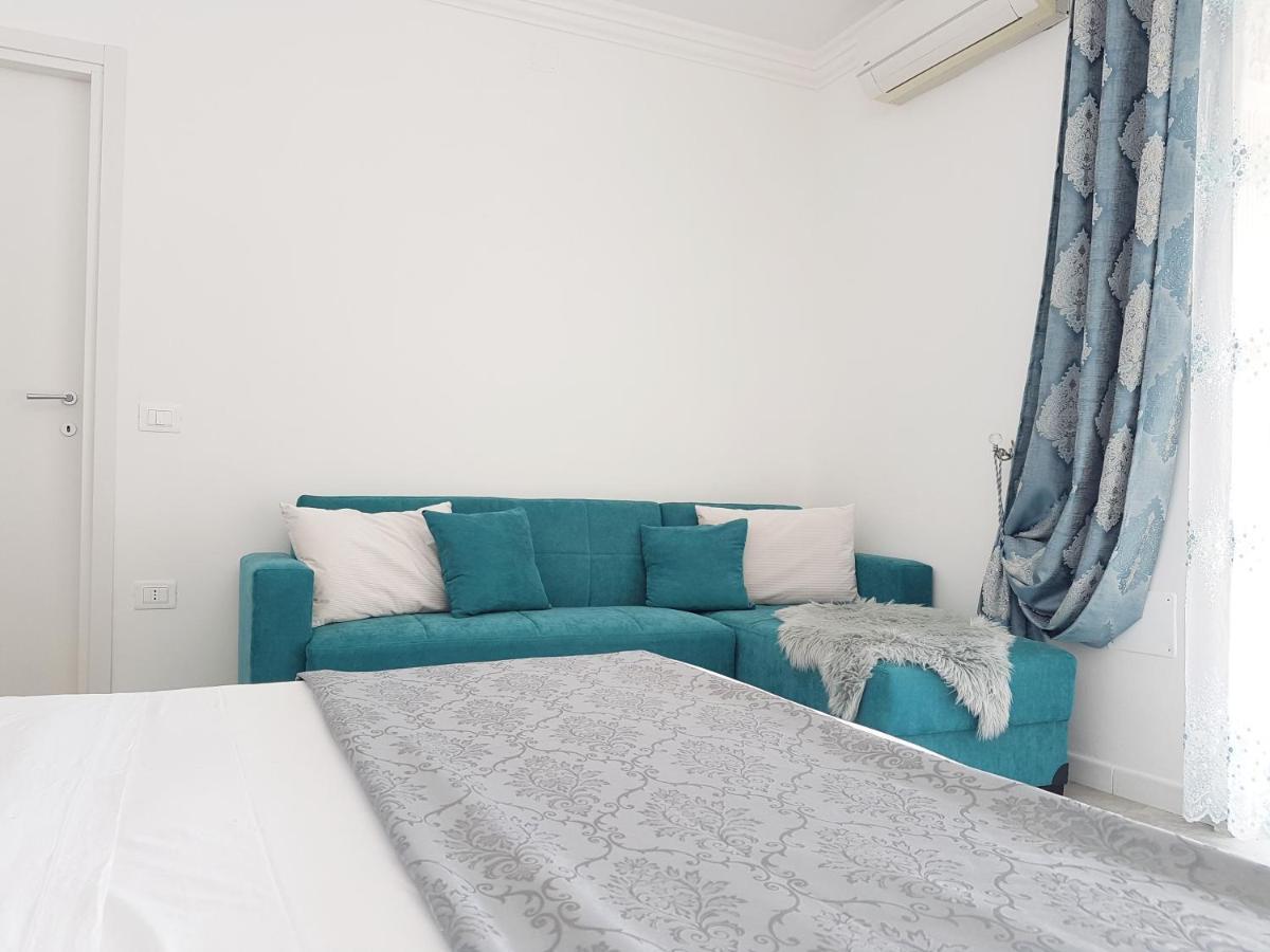 Blue Diamond Apartment ปาร์เกลียา ภายนอก รูปภาพ
