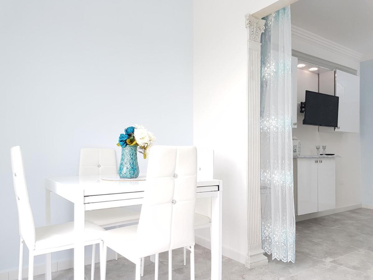 Blue Diamond Apartment ปาร์เกลียา ภายนอก รูปภาพ