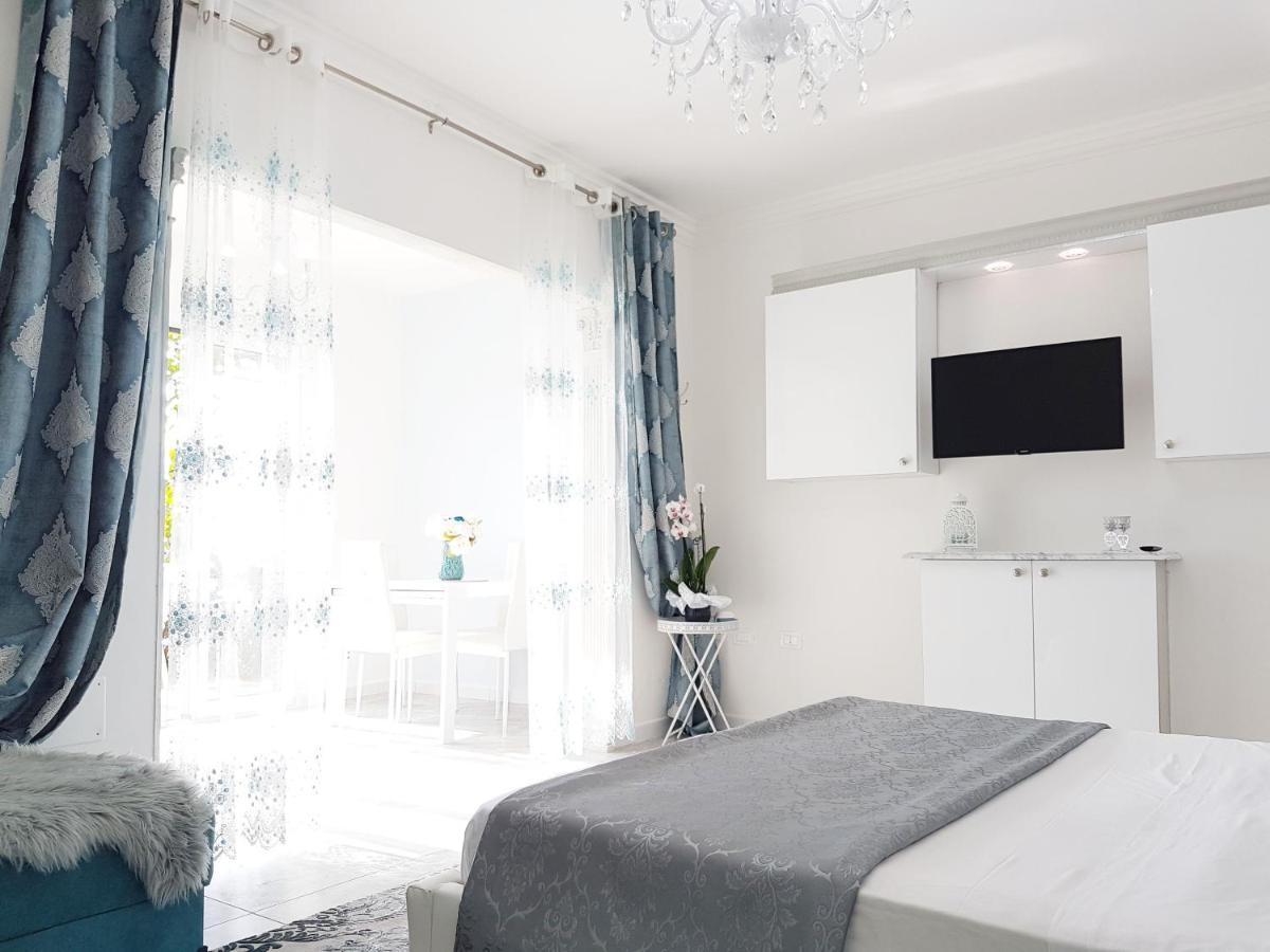 Blue Diamond Apartment ปาร์เกลียา ภายนอก รูปภาพ